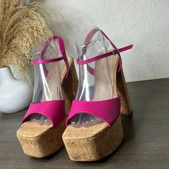 Schutz Glayce Leather Platform Sandals - Picture 8 of 12